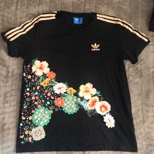 WORN ONCE Adidas floral shirt limited edition szS
